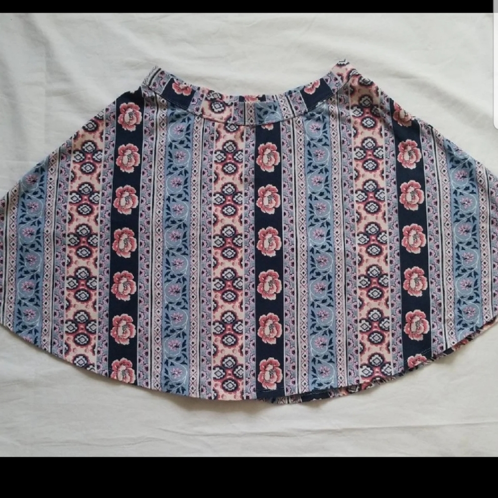 Hollister mini skater skirt M